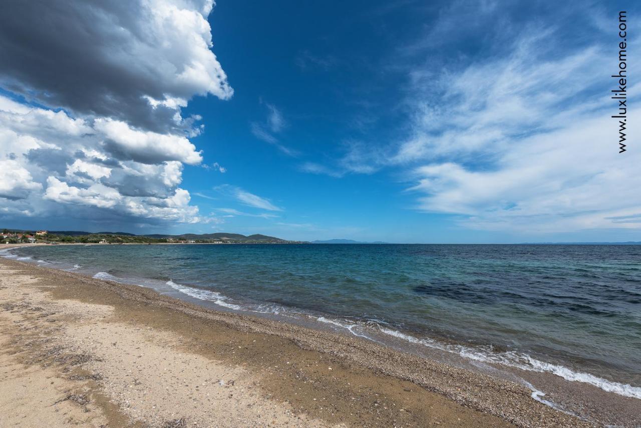 #Luxlikehome - Mediterranee Beachfront Summer House Kalyves Polygyrou 외부 사진